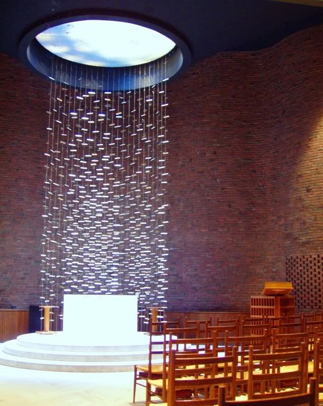 MIT_Chapel_Cambridge_Massachusetts_-_interior.jpg