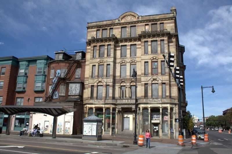 hotel_alexandria.jpg
