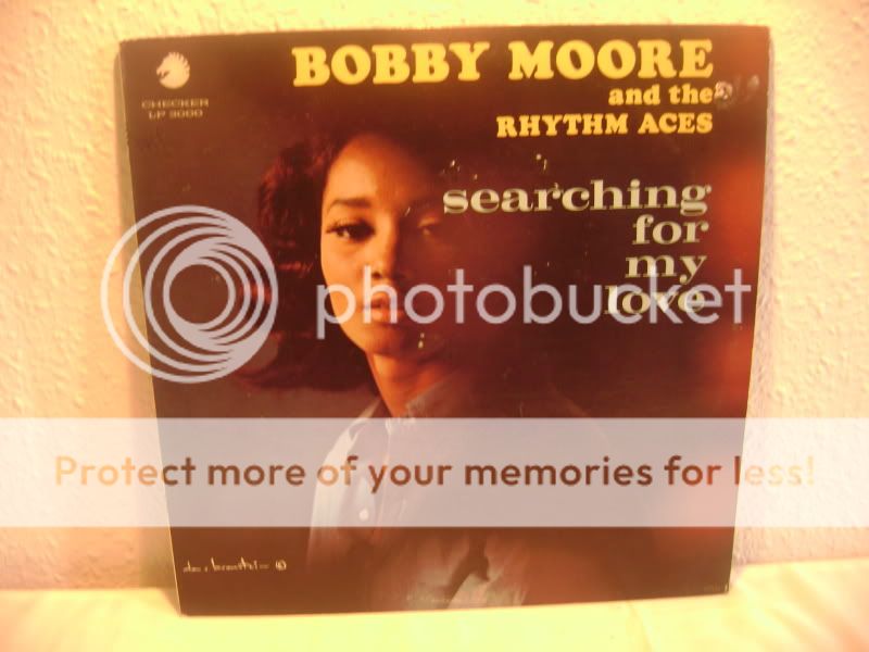 BobbyMoore-1.jpg