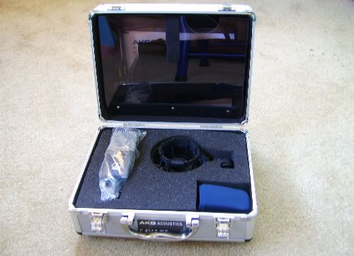 akg1.jpg