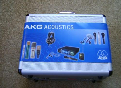 akg2.jpg