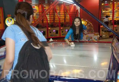 Bermain di Timezone Mall Taman Anggrek | Goresan Tangan Deden Mulyana