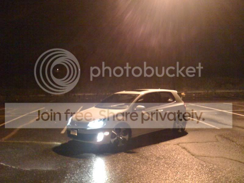 Pics of my new MK6 at night, I also popped a CEL tonight. | VW Vortex ...